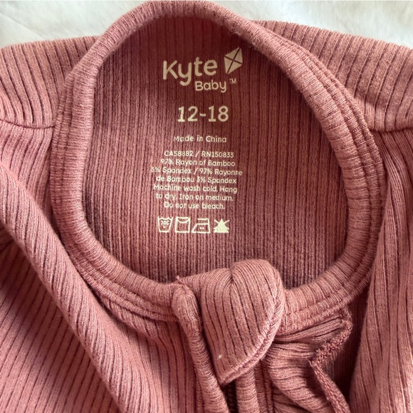 Kyte BABY Ribbed Ruffle Zipper Romper - Picture 2 of 4